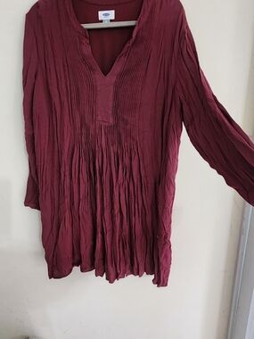 Old Navy Plum Pintuck V-Neck Tunic